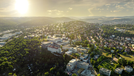 Hledáme provozovatele bufetu a kavárny